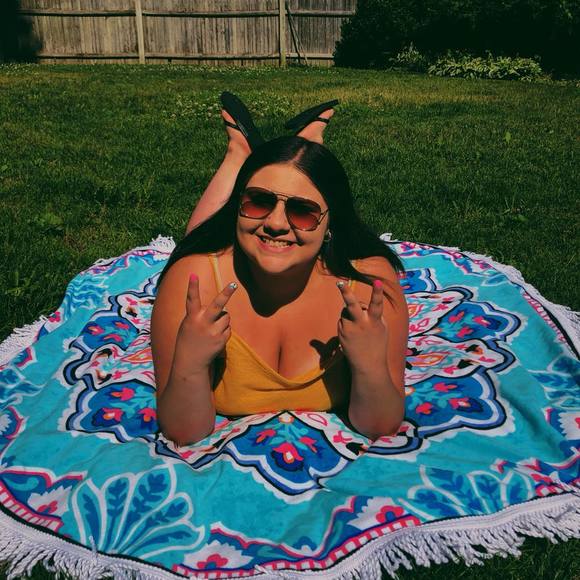 Meet your Posher, Ashley - Picture 1 of 1